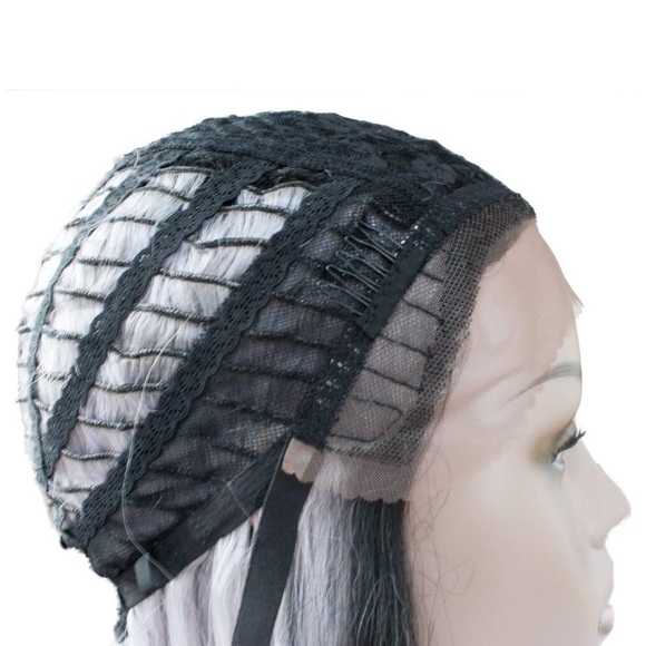 ?Blue Ivy Brown 20” LACEFRONT OMBRÉ WIG ? NWT